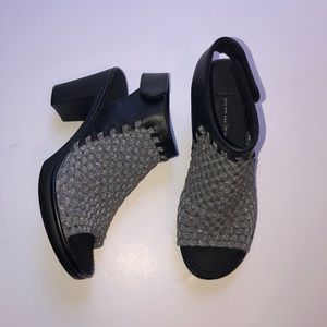 NWOT STEVE MADDEN